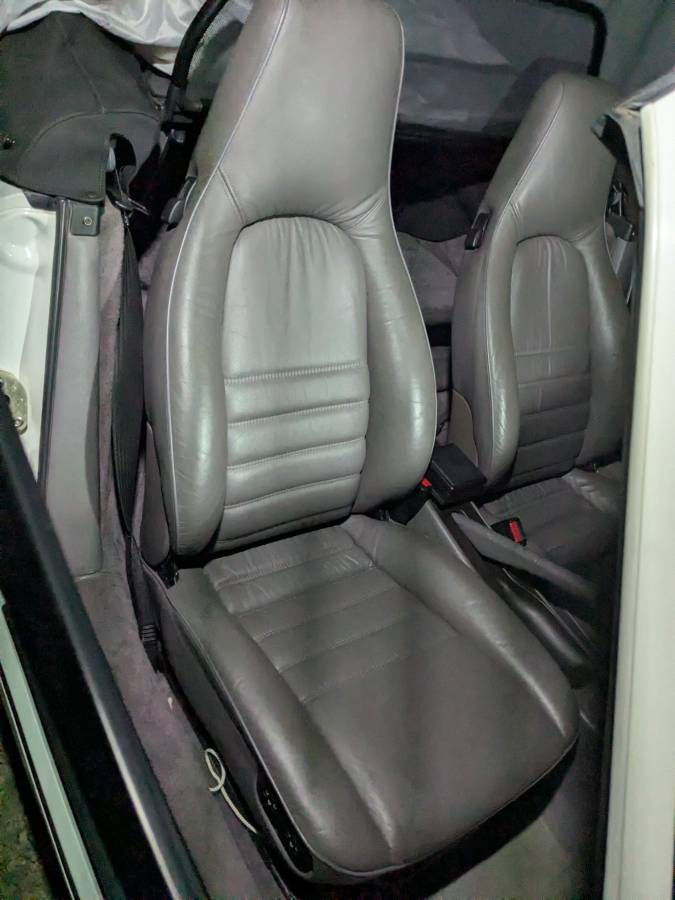 Porsche-911-carrera-4-1991-white-14