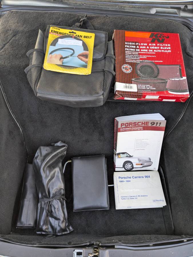 Porsche-911-carrera-4-1991-white-15