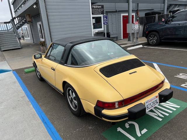 Porsche-911-s-targa-1976-custom-4