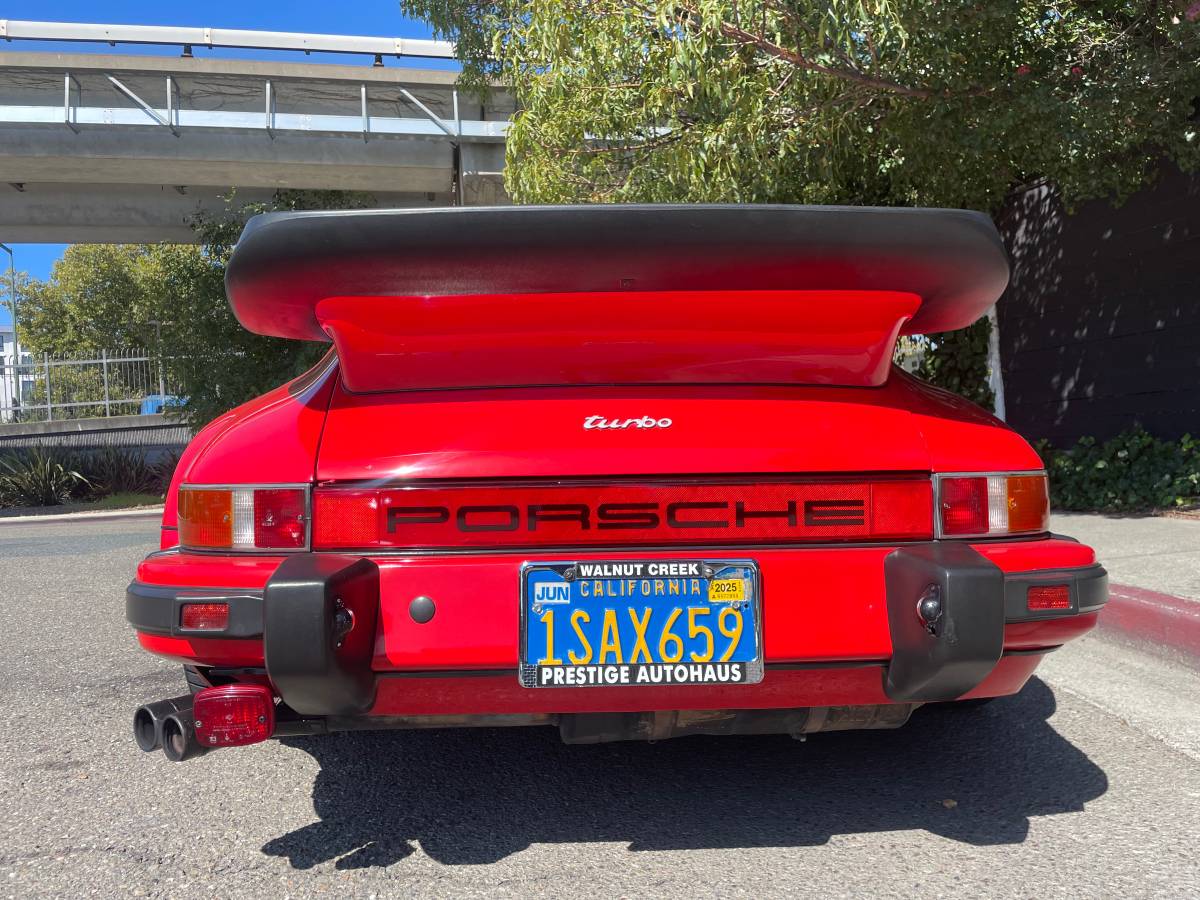 Porsche-911-turbo-1985-red-3