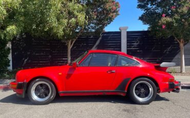Porsche-911-turbo-1985-red
