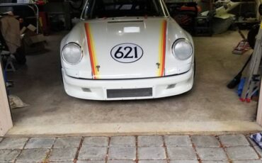 Porsche-911-vintage-racecar-1971-white-3