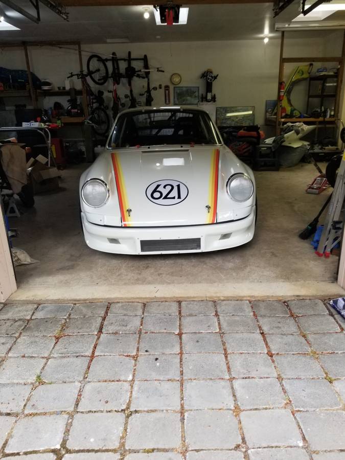 Porsche-911-vintage-racecar-1971-white-3