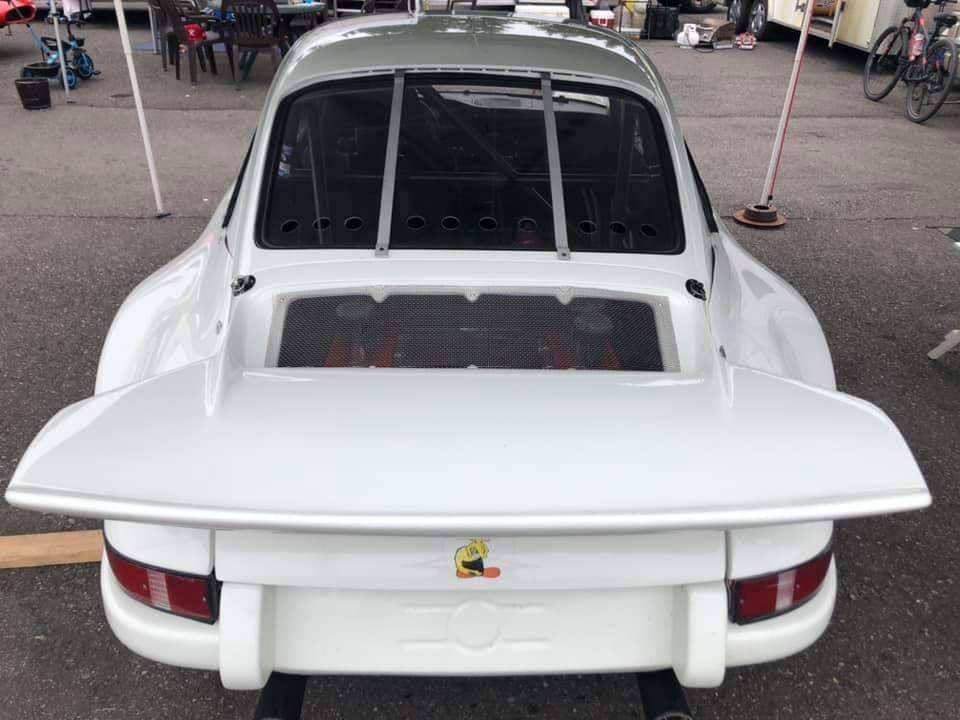 Porsche-911-vintage-racecar-1971-white-7