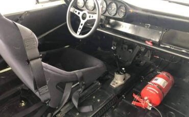 Porsche-911-vintage-racecar-1971-white-9