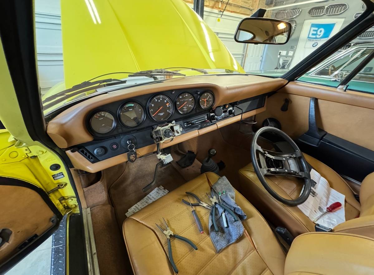 Porsche-912e-1976-12