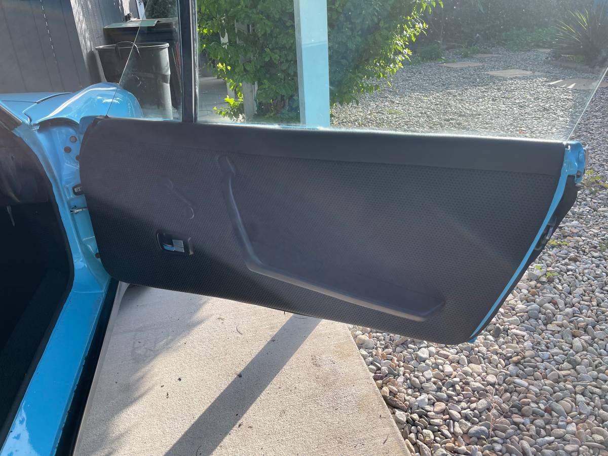 Porsche-914-6-1974-blue-16