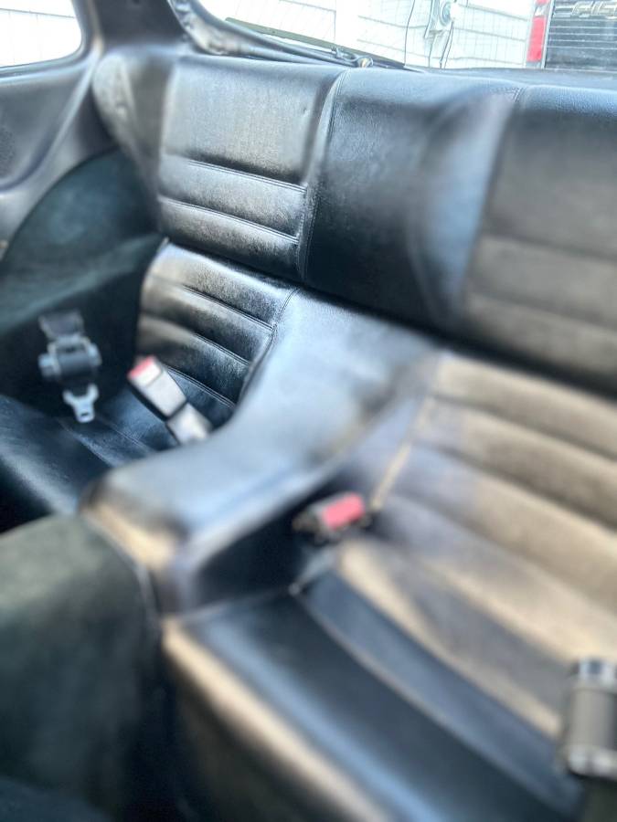 Porsche-924s-1988-10