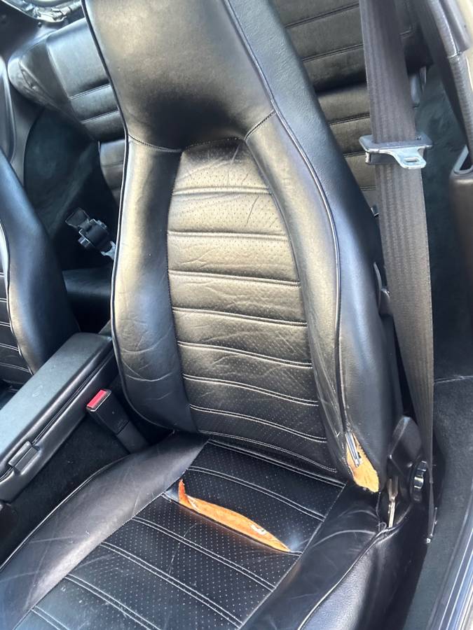 Porsche-924s-1988-13