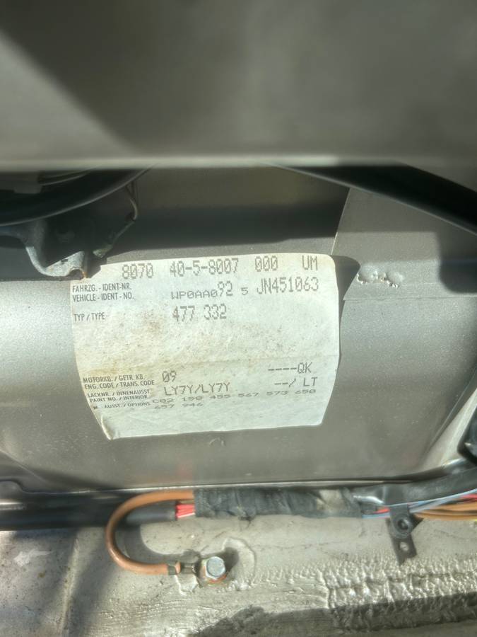 Porsche-924s-1988-17