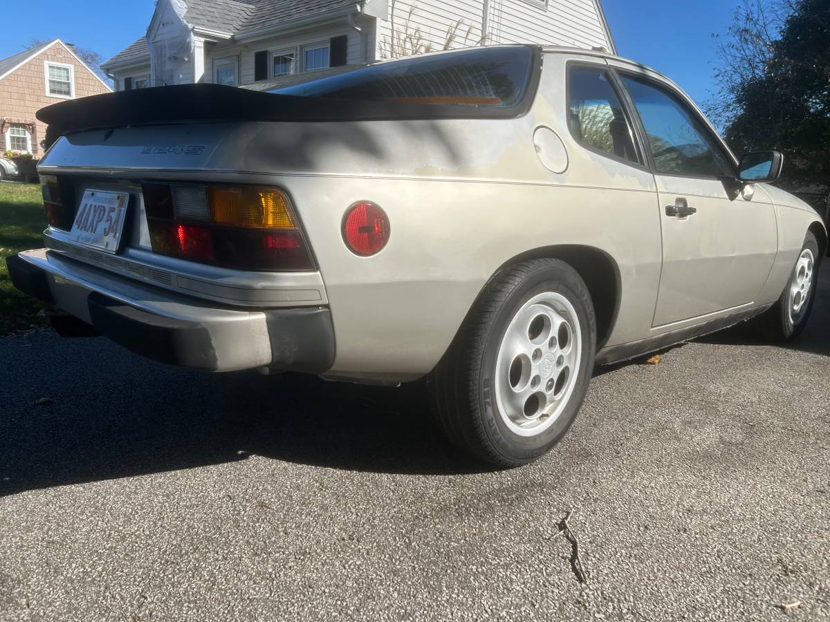 Porsche-924s-1988-2