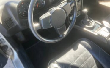 Porsche-924s-1988-26