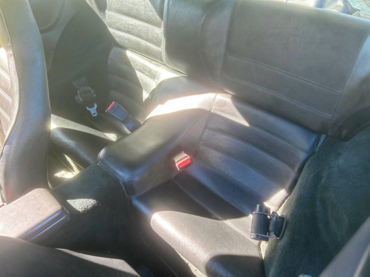 Porsche-924s-1988-27