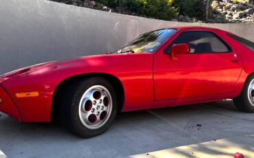Porsche-928-1978-2
