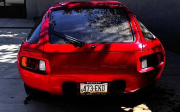 Porsche-928-1978-5