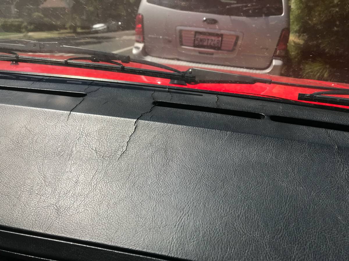 Porsche-928-1979-red-13