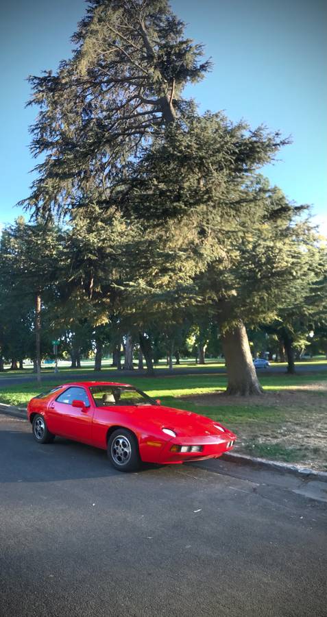 Porsche-928-1979-red-4