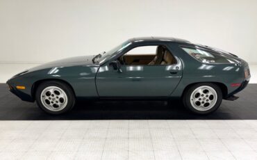 Porsche-928-1982-Moss-Green-Metallic-Tan-1