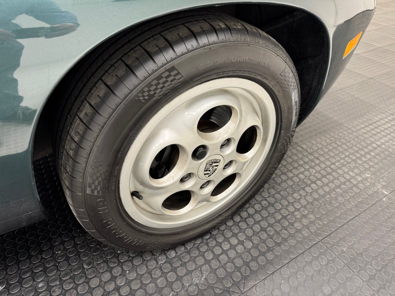 Porsche-928-1982-Moss-Green-Metallic-Tan-36