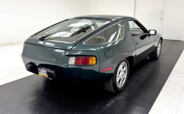 Porsche-928-1982-Moss-Green-Metallic-Tan-4