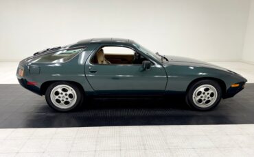 Porsche-928-1982-Moss-Green-Metallic-Tan-5