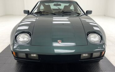 Porsche-928-1982-Moss-Green-Metallic-Tan-7