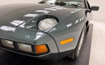 Porsche-928-1982-Moss-Green-Metallic-Tan-9