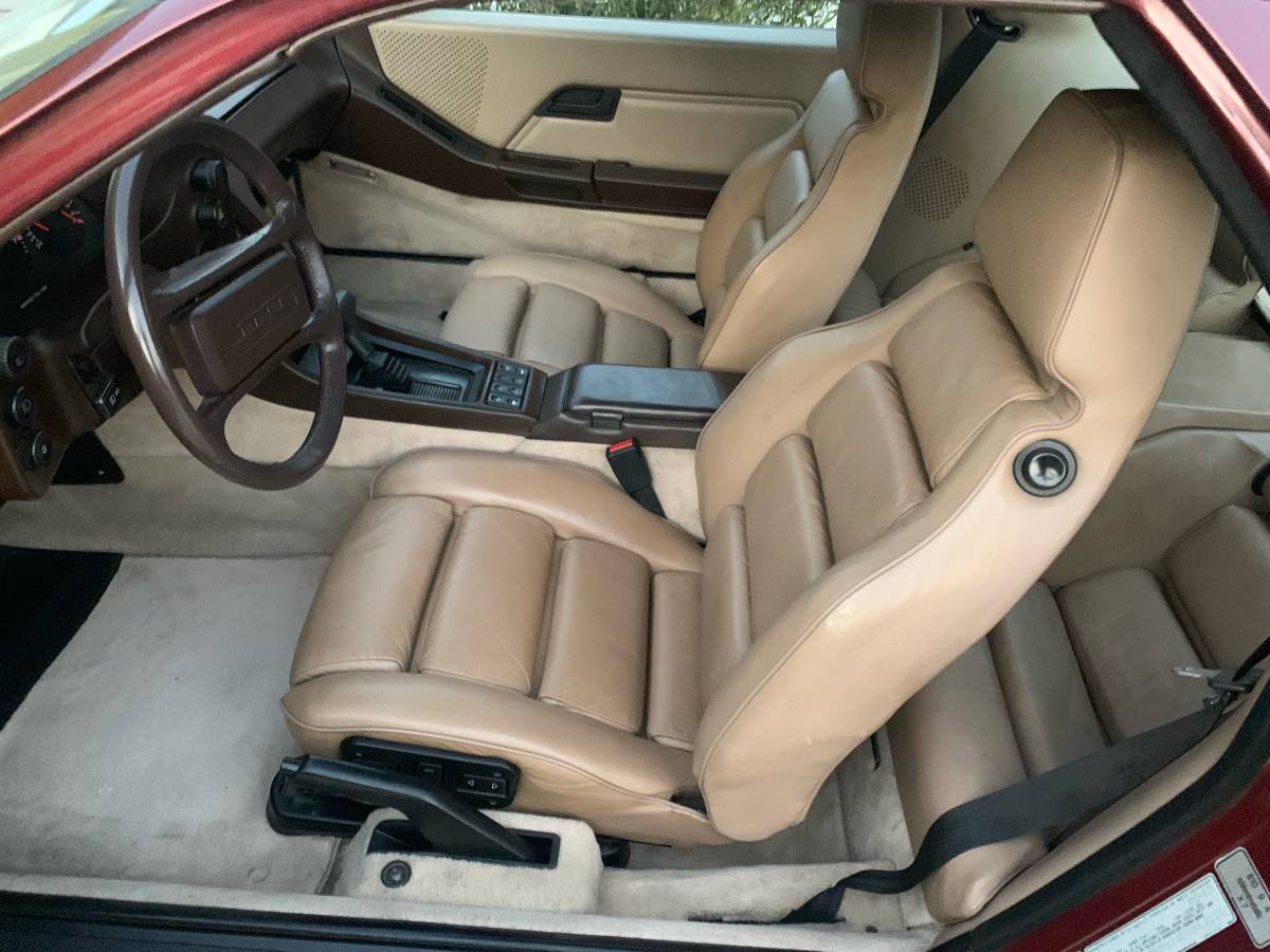 Porsche-928-1983-red-14