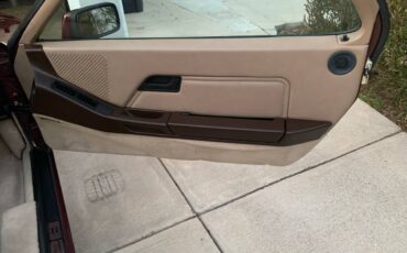 Porsche-928-1983-red-18