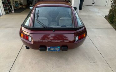Porsche-928-1983-red-6
