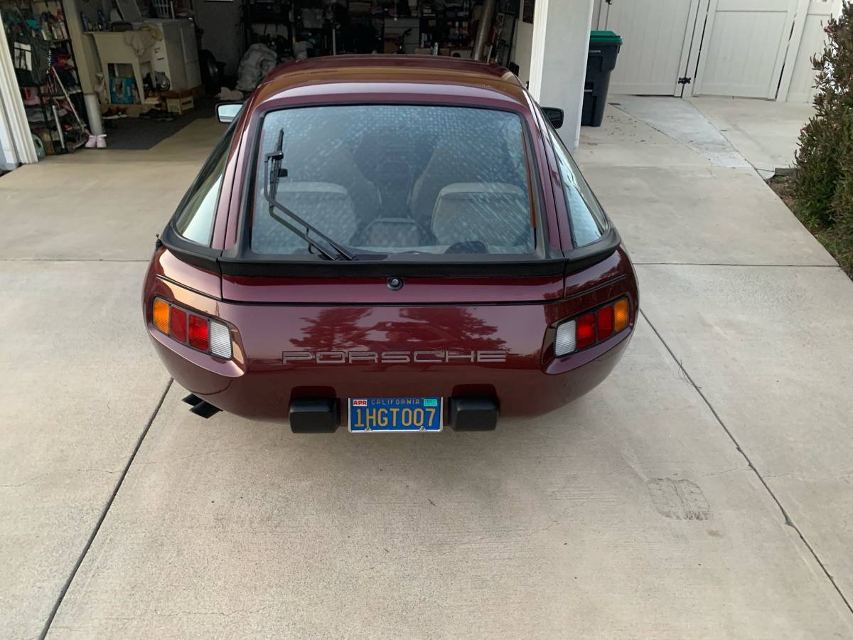 Porsche-928-1983-red-6