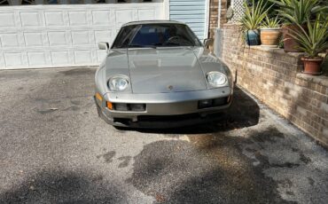 Porsche-928-1983-silver-1