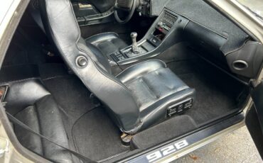 Porsche-928-1983-silver-18