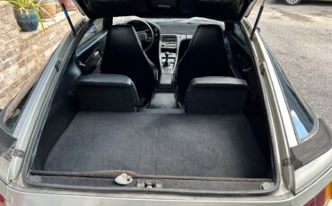 Porsche-928-1983-silver-21