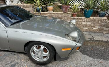 Porsche-928-1983-silver-22