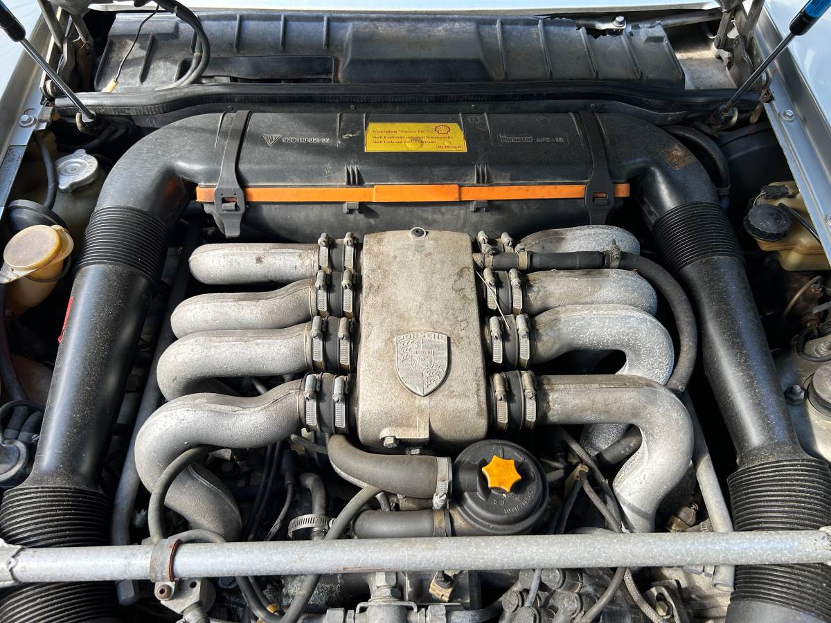 Porsche-928-1983-silver-7