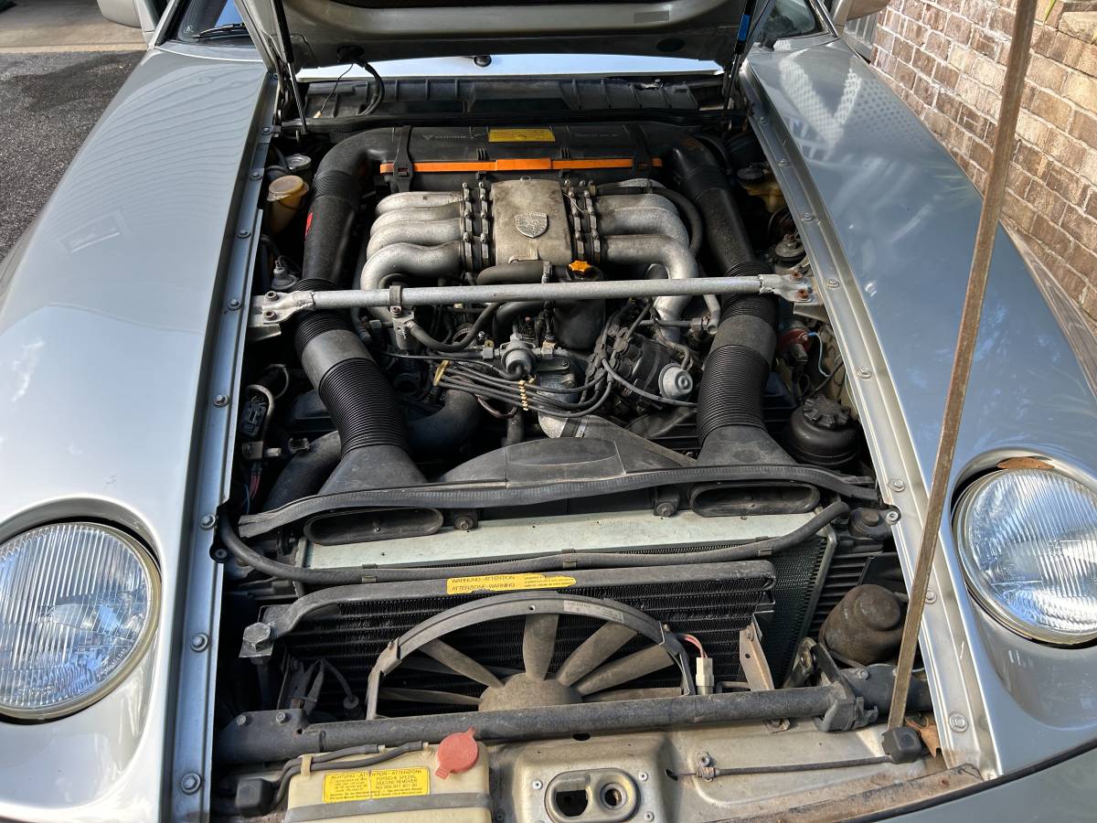 Porsche-928-1983-silver-9