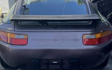 Porsche-928-1988-10