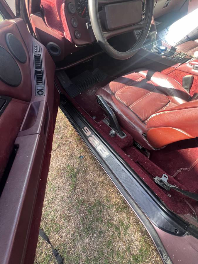Porsche-928-1988-18