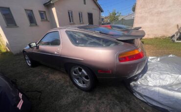 Porsche-928-1988-2