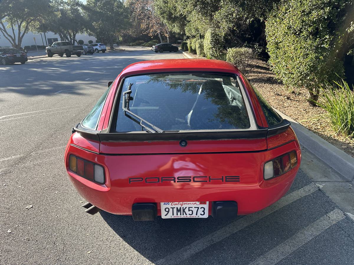 Porsche-928s-1984-3