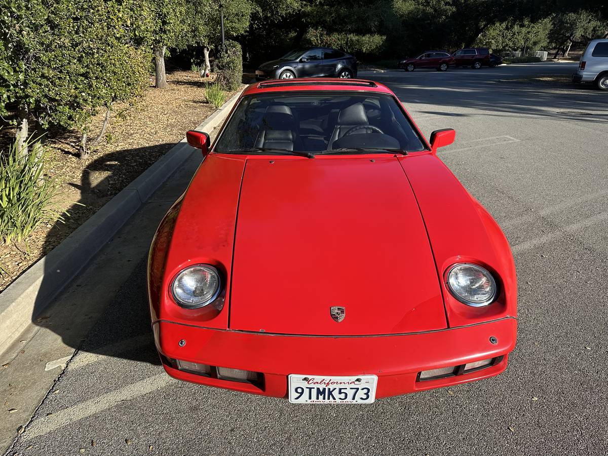 Porsche-928s-1984-8
