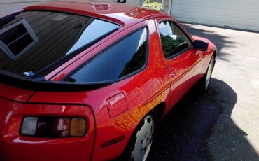 Porsche-928s-1986-Red-Black
