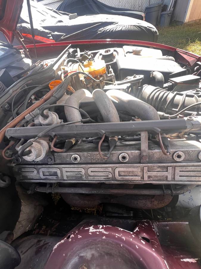 Porsche-944-1984-13