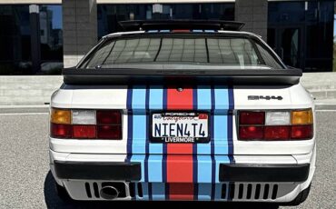Porsche-944-1985-custom-33