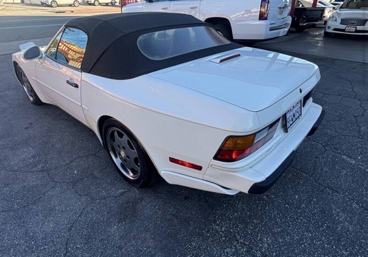 Porsche-944-1990-white-1