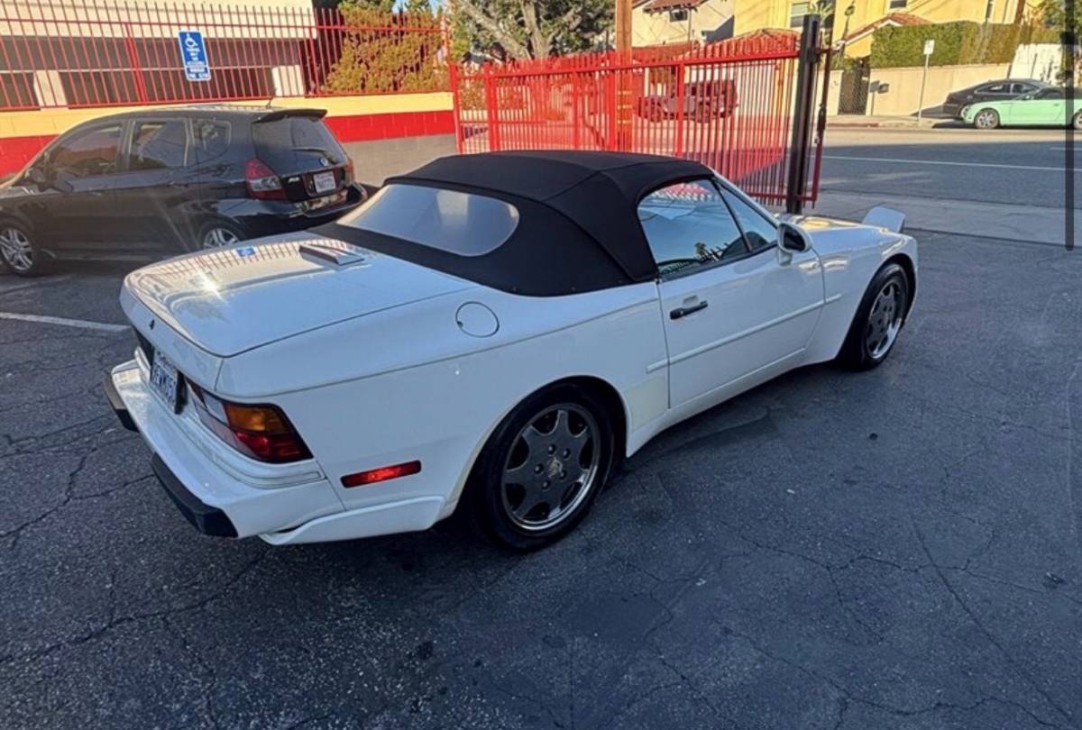 Porsche-944-1990-white-2