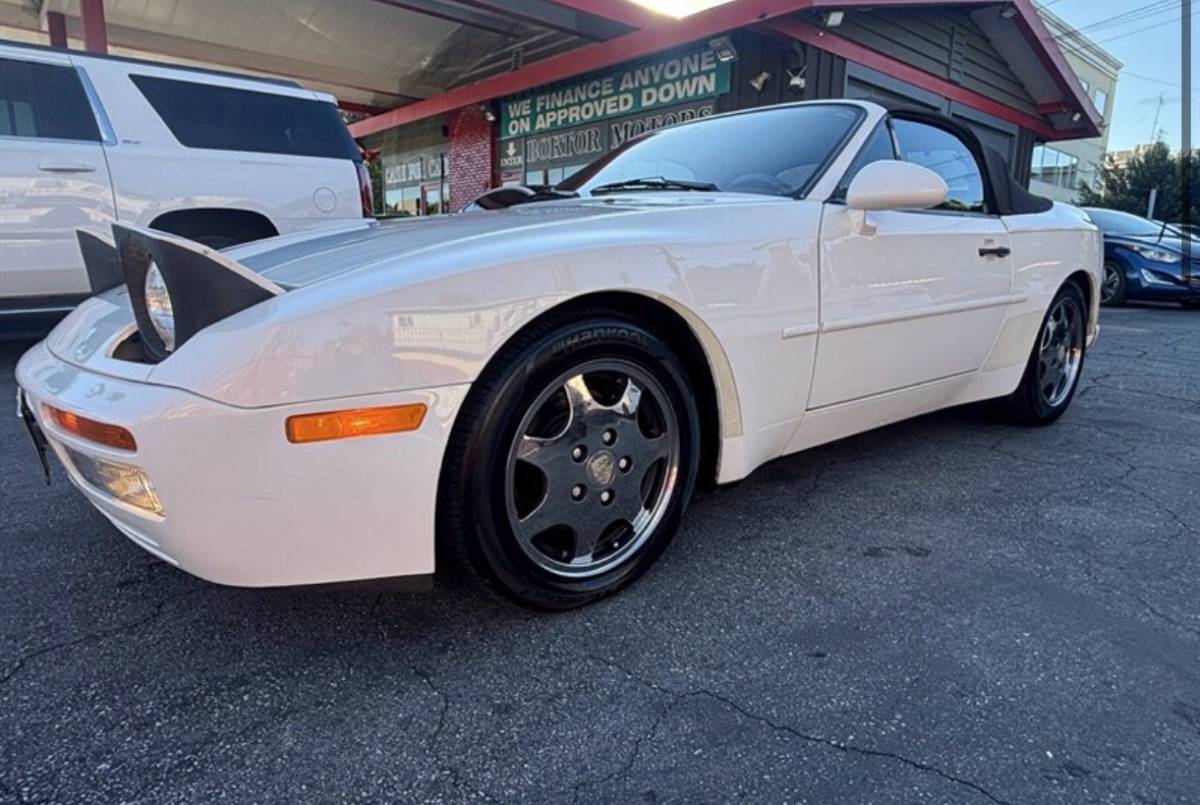 Porsche-944-1990-white-4