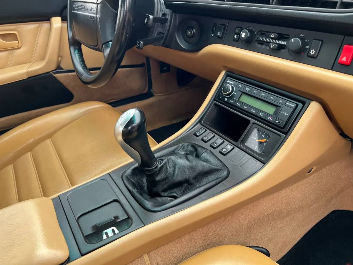 Porsche-968-1993-red-5