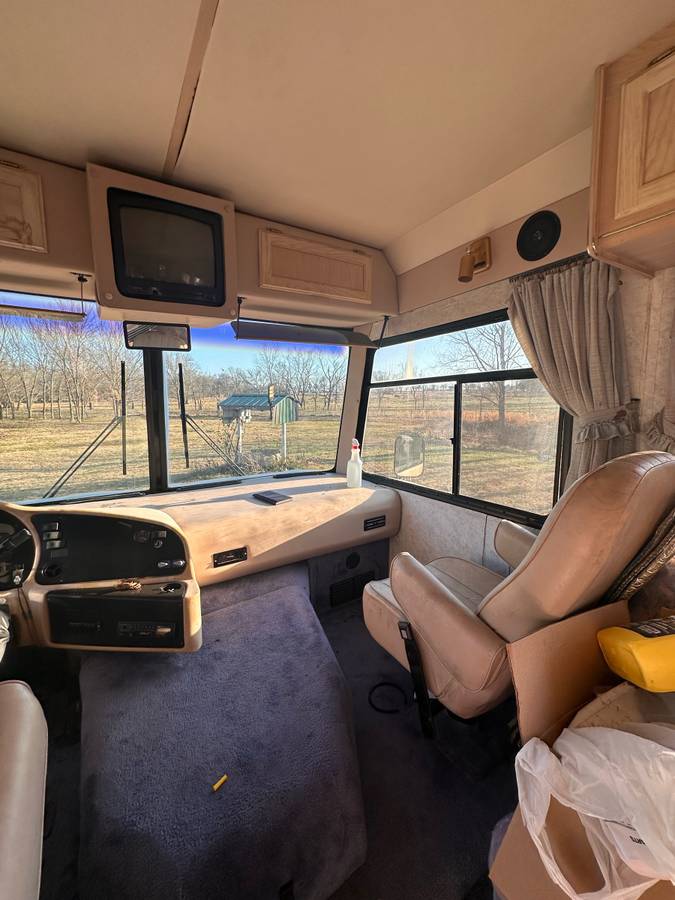 Raven-by-firan-1994-white-8